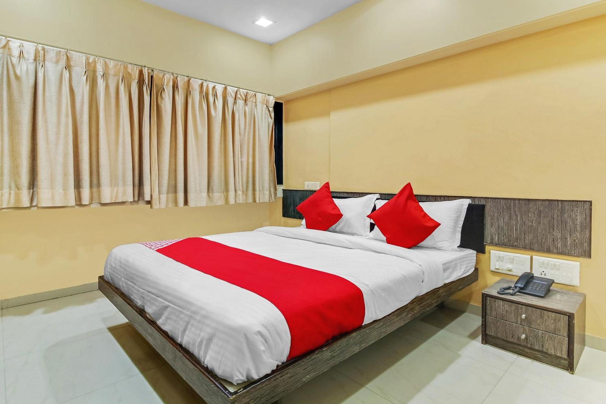 Hotel O Priyanka Residency سولابور المظهر الخارجي الصورة