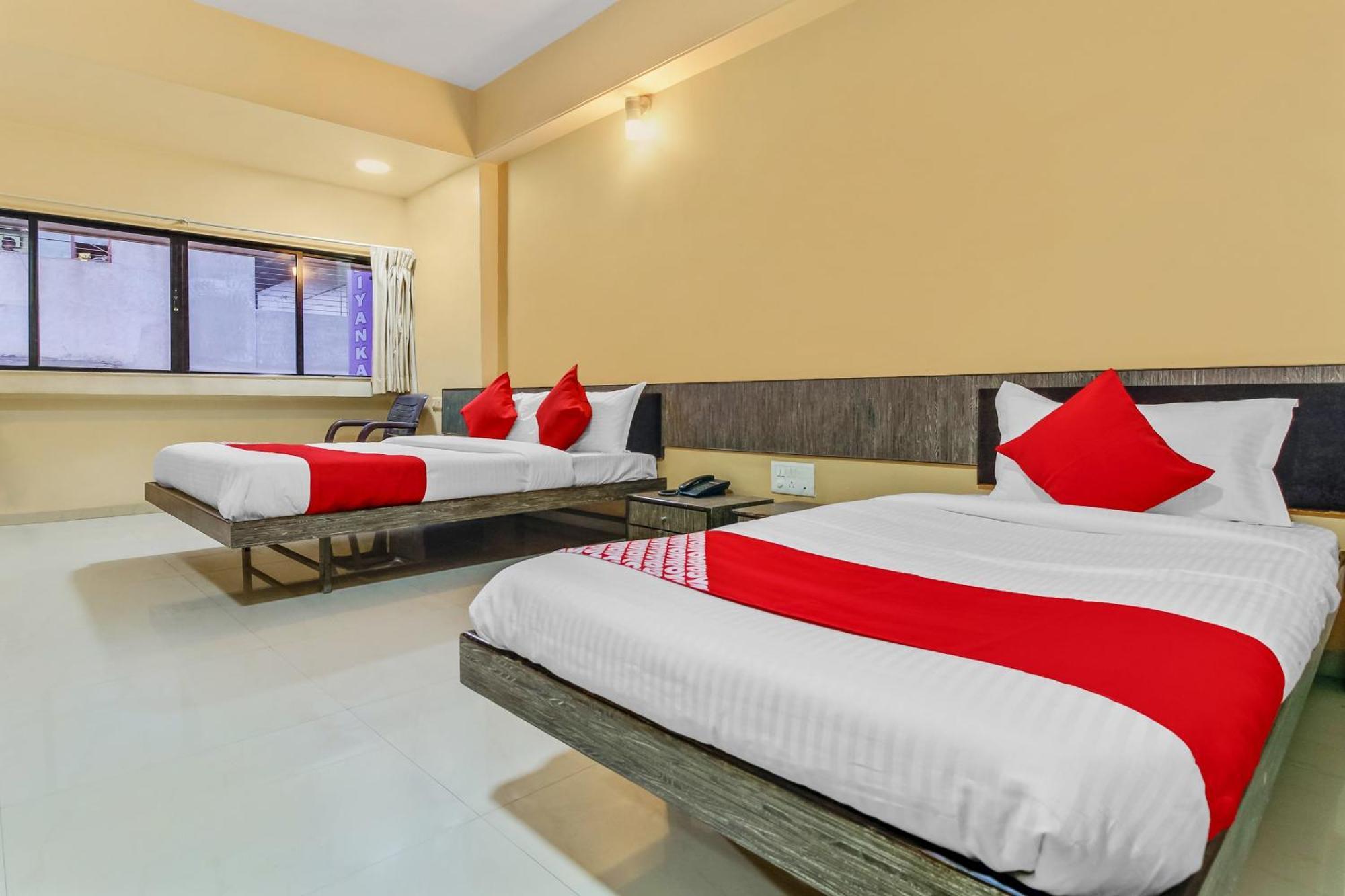 Hotel O Priyanka Residency سولابور المظهر الخارجي الصورة